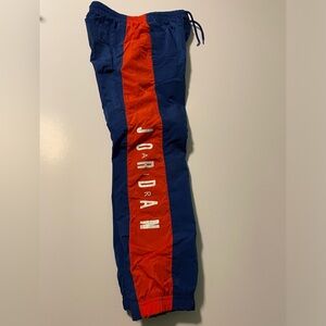 Jordan kids joggers nylon sz M
